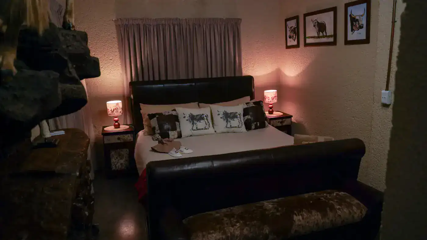 Room-1a-1.webp